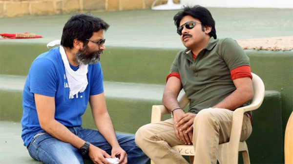 pawan kalyan,trivikram srinivas,10 crores  పవన్‌ కోసం 10కోట్లు వదులుకున్నాడు!